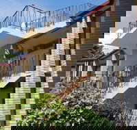 Alpine Motor Inn - Rental Cars