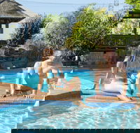 Country Motel Ipswich - Rental Cars