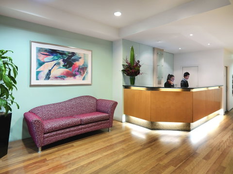 YEHS Hotel Melbourne CBD - Rental Cars 3