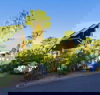 Desert Palms Alice Springs - Rental Cars