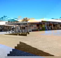 Cascade Motel In Townsville - Rental Cars
