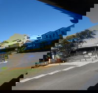 Boulevard Lodge - Rental Cars