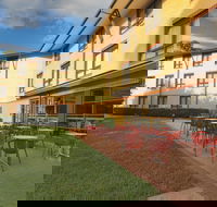 Travelodge Hotel Macquarie North Ryde Sydney - Rental Cars