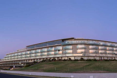 Rydges Mount Panorama Bathurst - Rental Cars 1