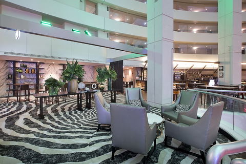 The Star Grand At The Star Gold Coast - Rental Cars 5