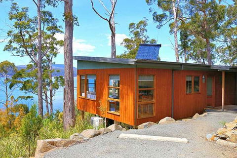 Stewarts Bay Lodge - Rental Cars 7