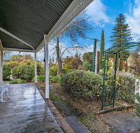 Treasured Memories Cottage - Rental Cars