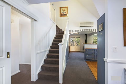 A Secret Treasure - Rental Cars 2