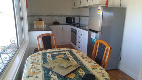 Little Sunnyside Accommodation - Rental Cars 3