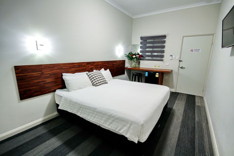 Gallery Hotel - Rental Cars 3