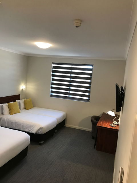Gallery Hotel - Rental Cars 5