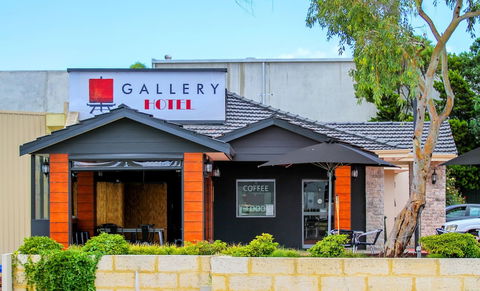 Gallery Hotel - Rental Cars 1