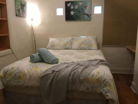 A Homestead On Market - Rental Cars 3