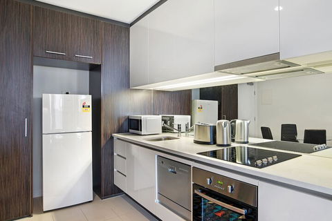 IFSuites (IFSTAYS) Upper West Side Apartment - Rental Cars 5