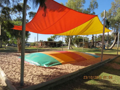 Kalbarri Tudor Holiday Park - Rental Cars 4