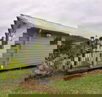 Mena Creek Flower House - Rental Cars