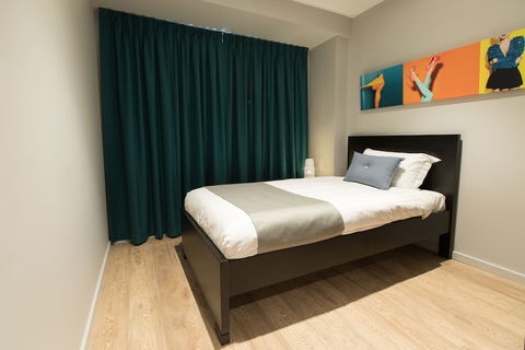 Studio 8 Residences - Adults Only - Rental Cars 6