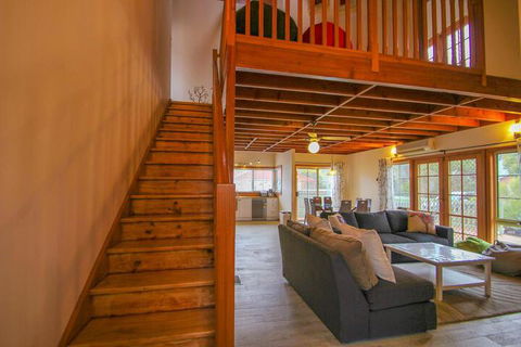 Halinka Lodge - Rental Cars 5