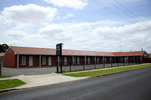 Allansford Hotel Motel - Rental Cars 2