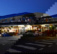 Northern Star Hotel Hamilton - Rental Cars