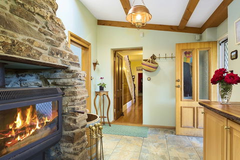 Belmont Homestead - Rental Cars 2