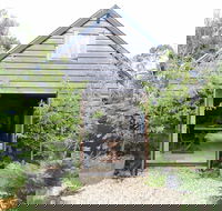 Elm Cottage Barn - Rental Cars