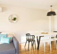New Designer Home  Parking  Close to Airport - Rental Cars