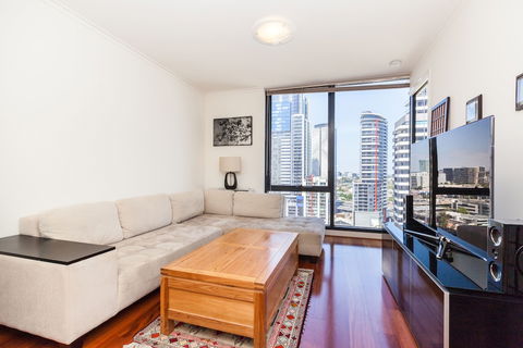 PIPER, 1BDR Southbank Apartment - Rental Cars 4