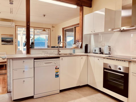 Nautique Beach House - Rental Cars 3