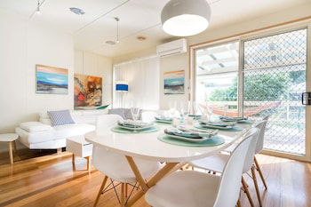 Nautique Beach House - Rental Cars 1