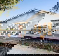BOUTIQUE STAYS - Queen Adelaide - Rental Cars