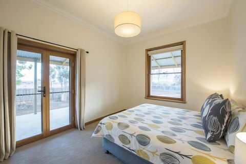 Flinders Bush Retreats - Rental Cars 4