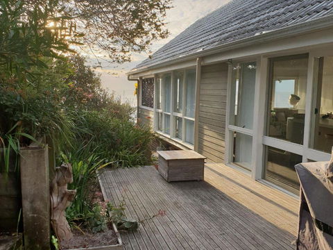 Ningaloo Formerly Willows House - Rental Cars 4