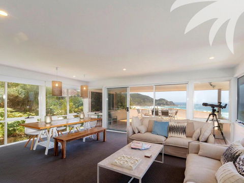 Ningaloo Formerly Willows House - Rental Cars 1