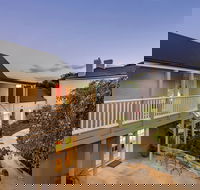 Prospect House Private Hotel - Rental Cars
