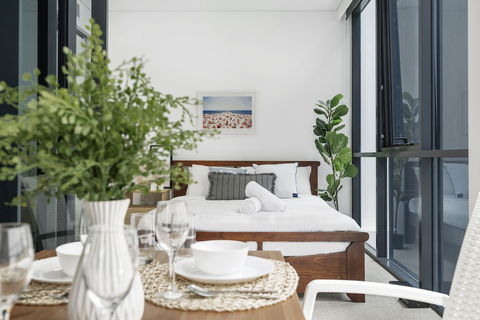 Airhome Southbank Riverside Tower - Rental Cars 3