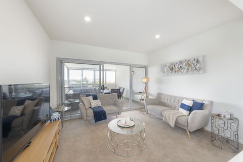 Astra Apartments Merewether - Rental Cars 3