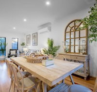 AUJOY 3 Bed Townhouse Burwood 3 - Rental Cars