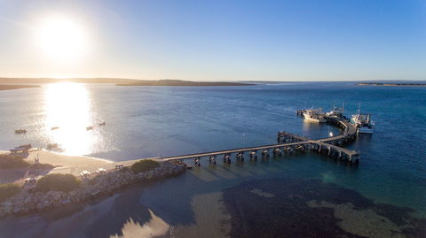 Venus Bay Beachfront Tourist Park - Rental Cars 3