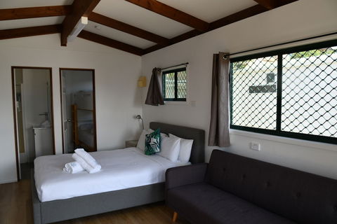 Lakeside Inn - Rental Cars 2