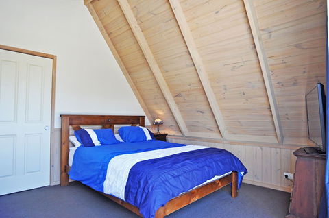 Archies Beachside Abode PET Friendly - Rental Cars 2