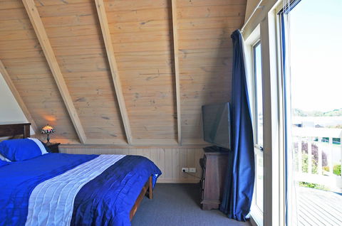 Archies Beachside Abode PET Friendly - Rental Cars 6