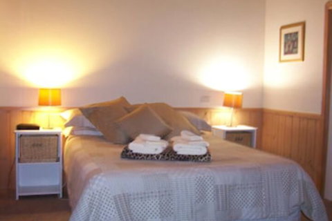 Yarraglen BnB - Rental Cars 6