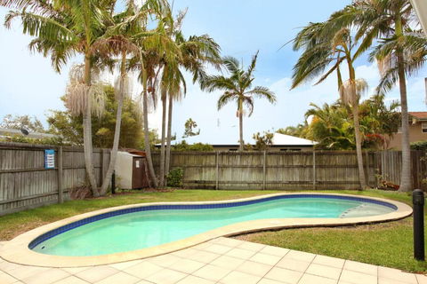 Unit 4 Marcoola Sands Marcoola - Rental Cars 4
