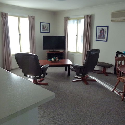 Lismore Wilson Motel - Rental Cars 4