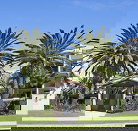 Sandcastles on the Broadwater - Rental Cars