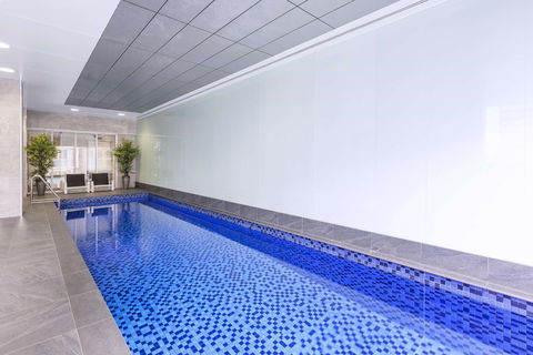 IStay Precinct Adelaide - Rental Cars 6