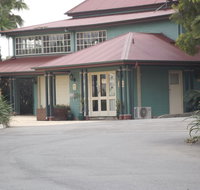 McNevins Loganholme Motel - Rental Cars