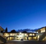 Reef Motor Inn - Rental Cars