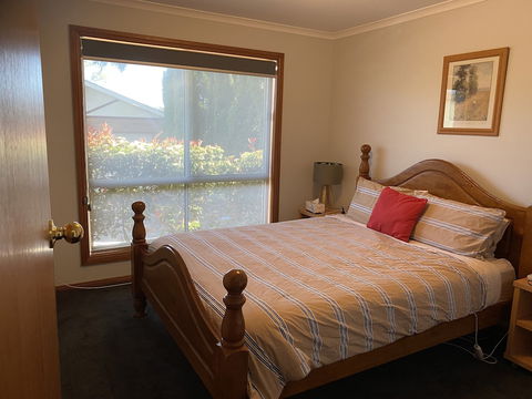 Apartments On Tolmie - Rental Cars 4